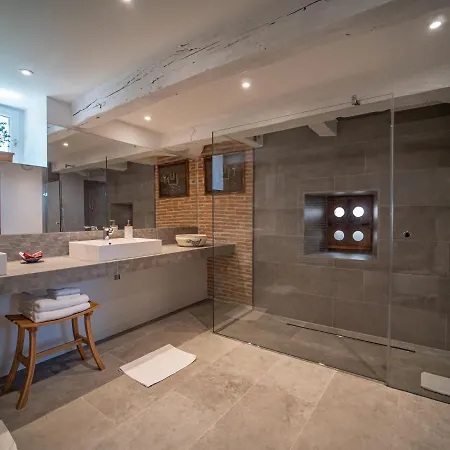 Marcausi 4* Lissac et Mouret