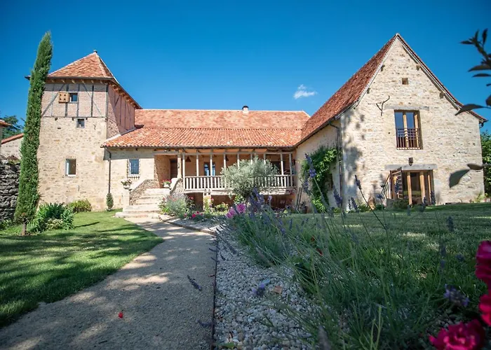 Marcausi Oda ve Kahvaltı Lissac et Mouret